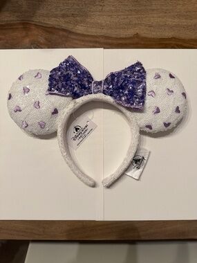 Disney Parks White & Purple Heart Minnie Mouse Ears Headband Sequin Bow Walt Dis